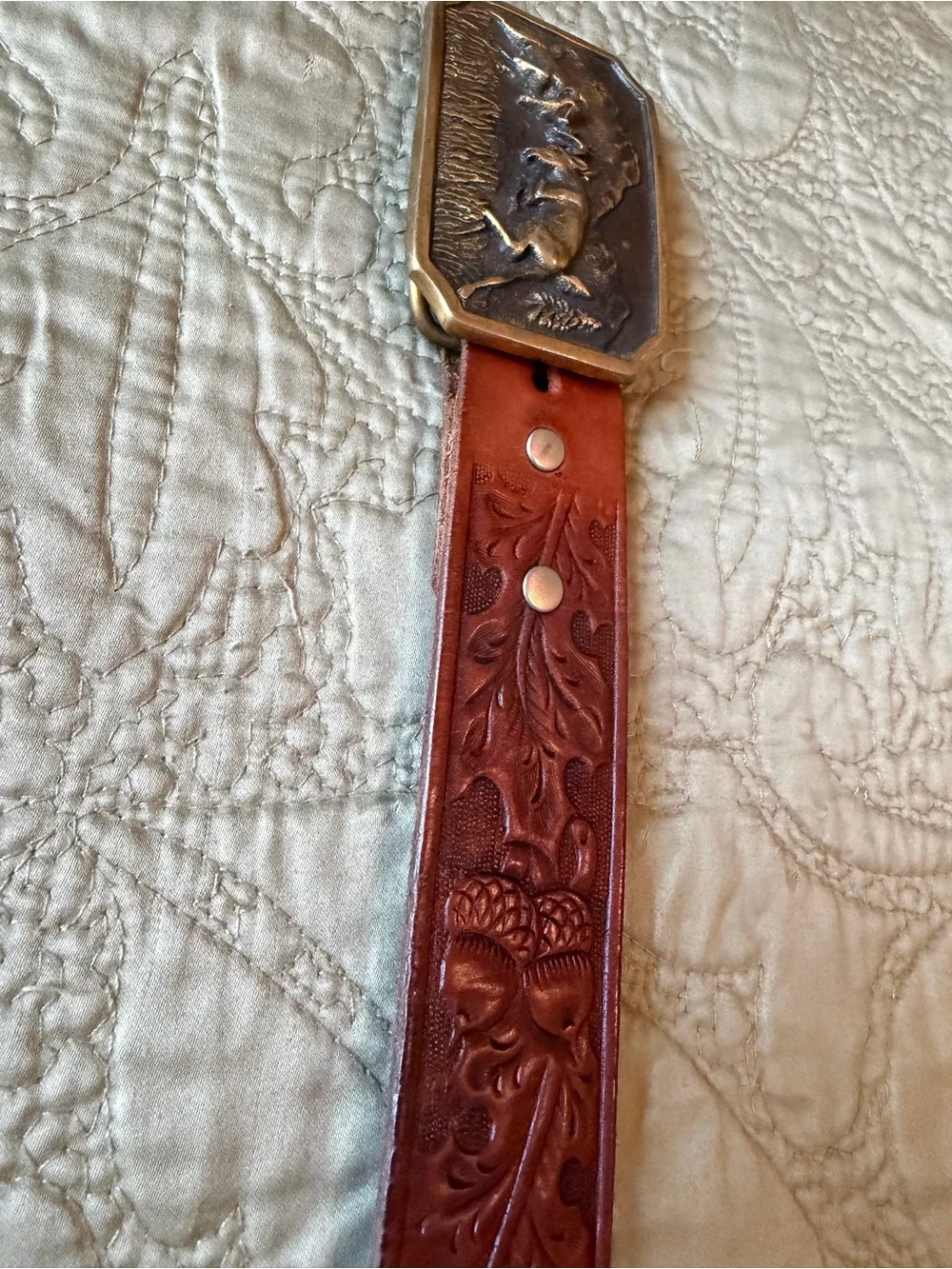 VTG Heritage Mint Brass Deer Buck Buckle Tooled Brown Leather Belt Hunter Sz 34